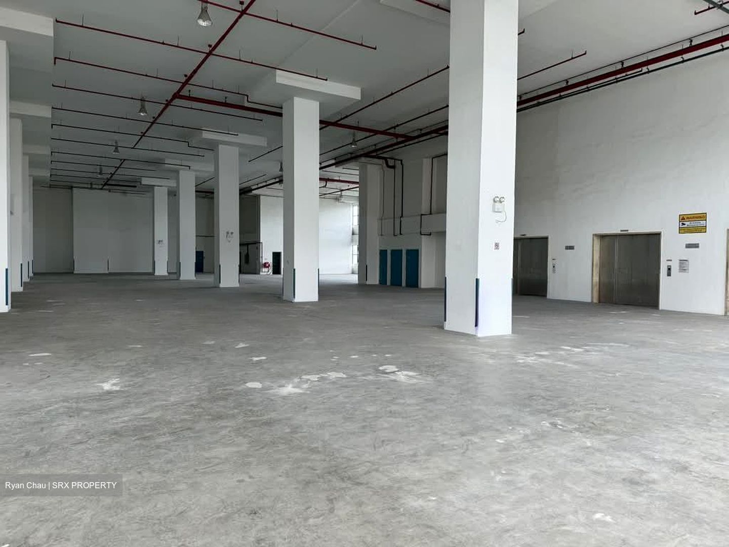 Thyssen Haniel Logistics Centre (D16), Warehouse #582815571